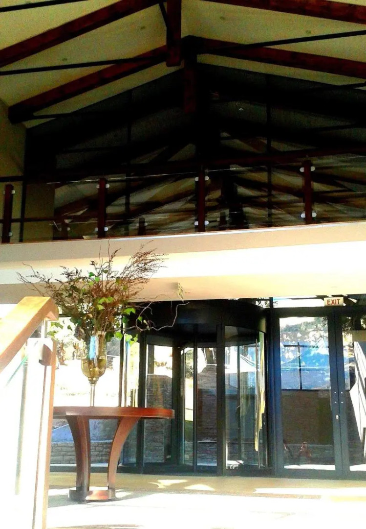 Premier Hotel Sani Pass