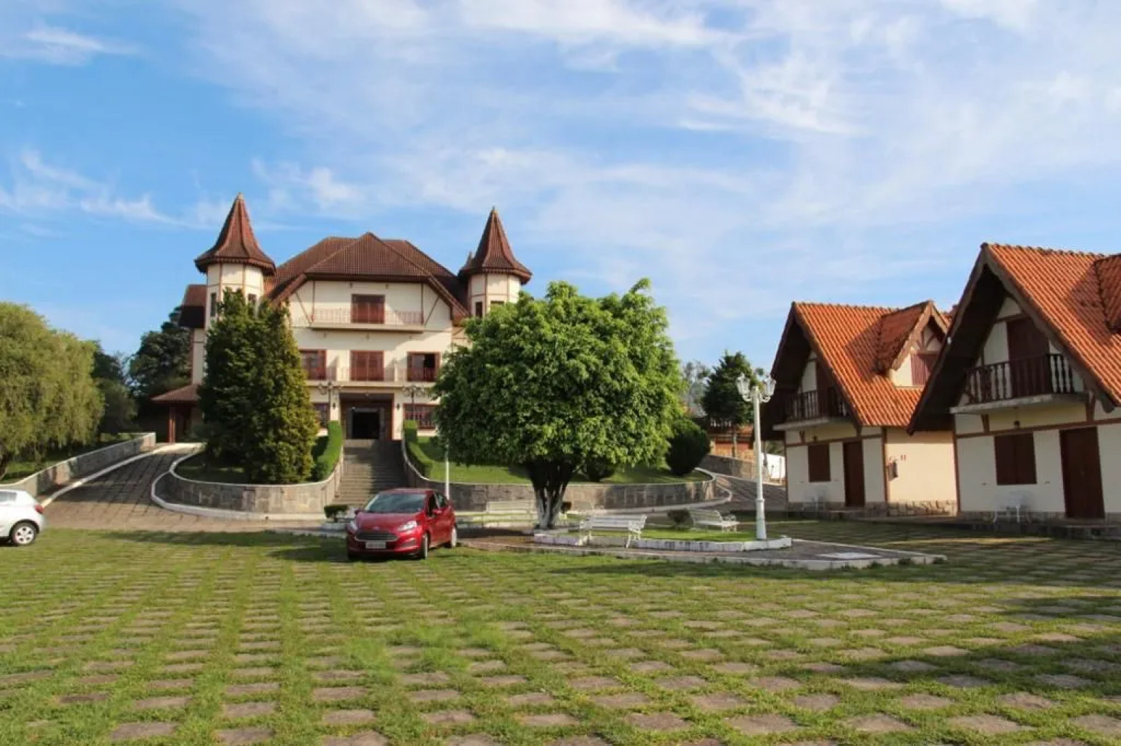 VOA Chateau Palace Hotel