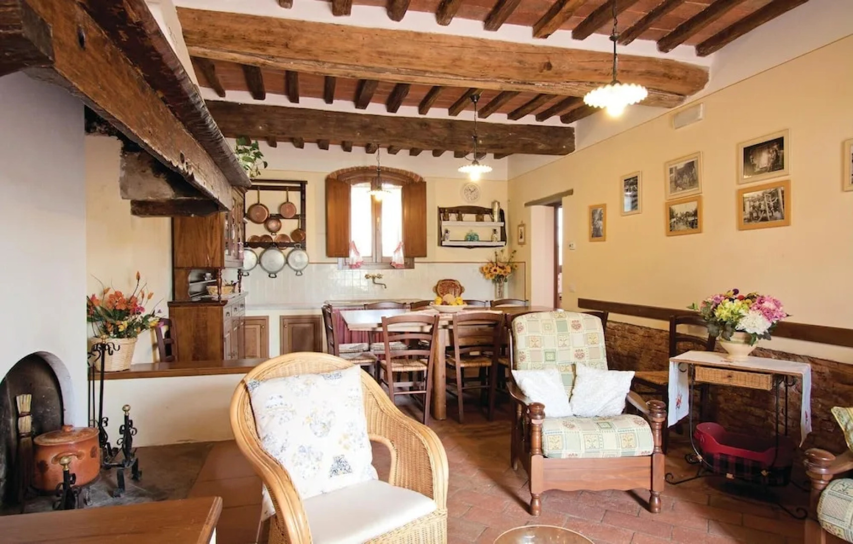 Stunning Home in Ponte Buggianese PT With Wifi and 4 Bedrooms