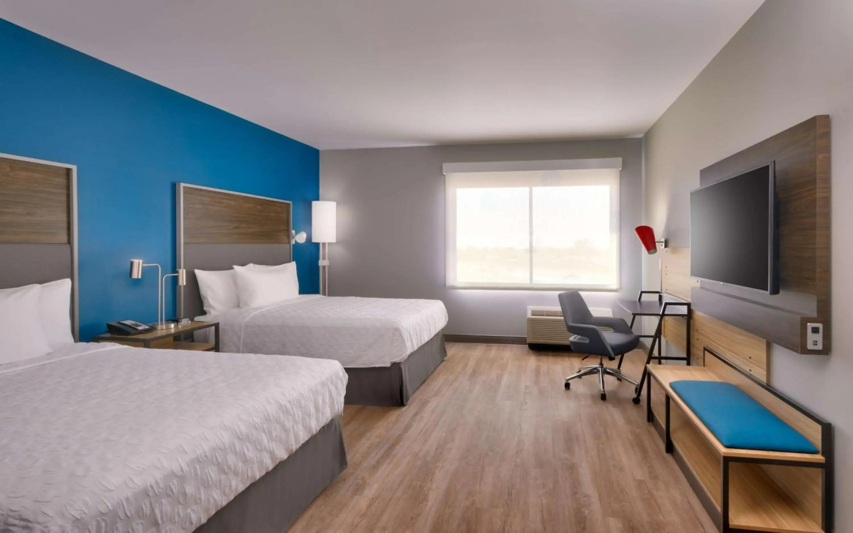 Tru By Hilton Clearfield Hill Air Force Base, UT