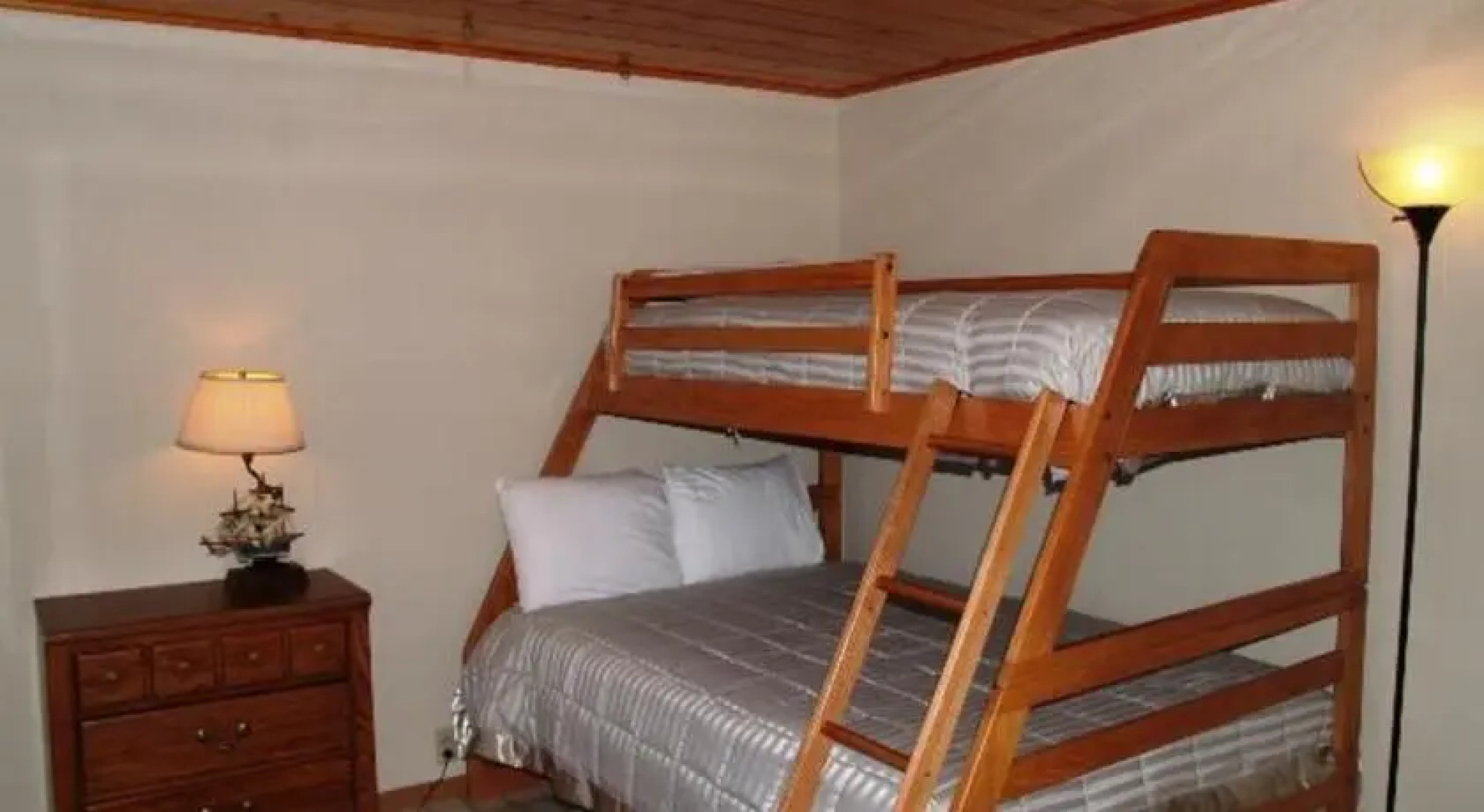 RedAwning Sierra Getaway