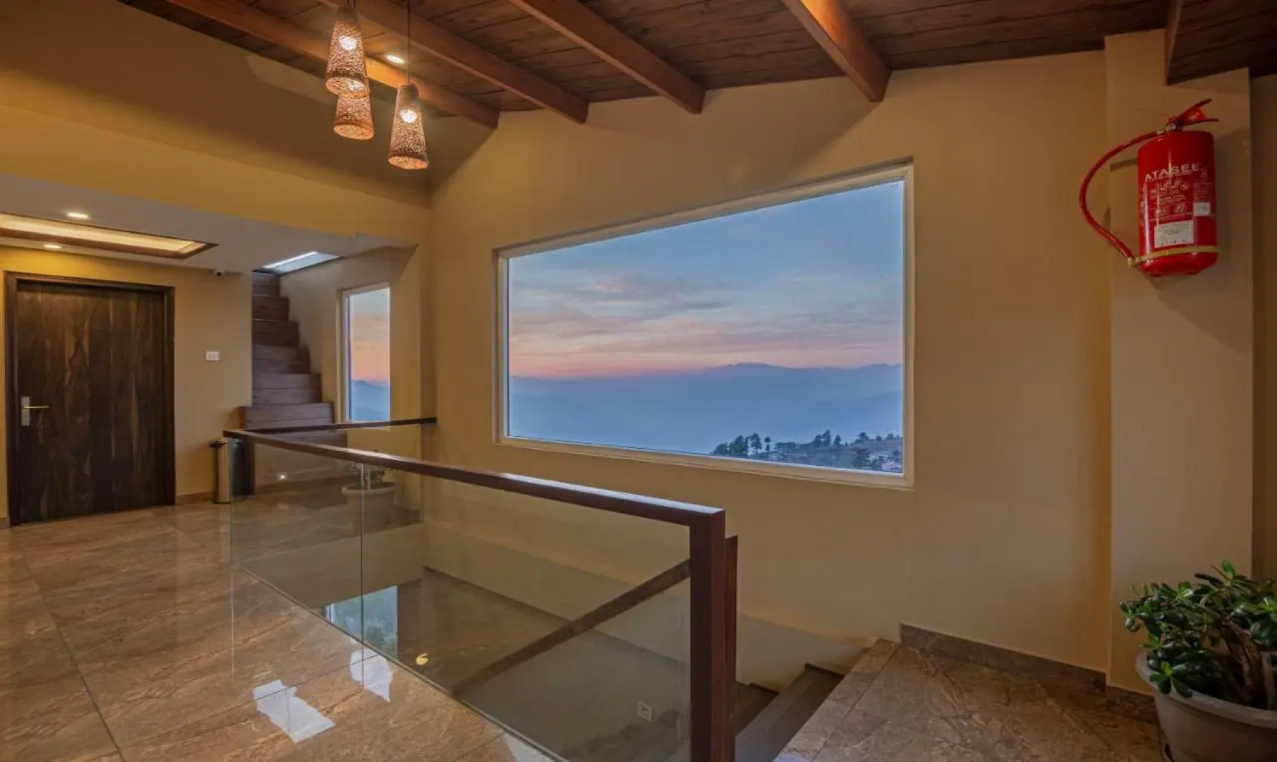 Treebo The Northern Retreat Resort With Mountain View