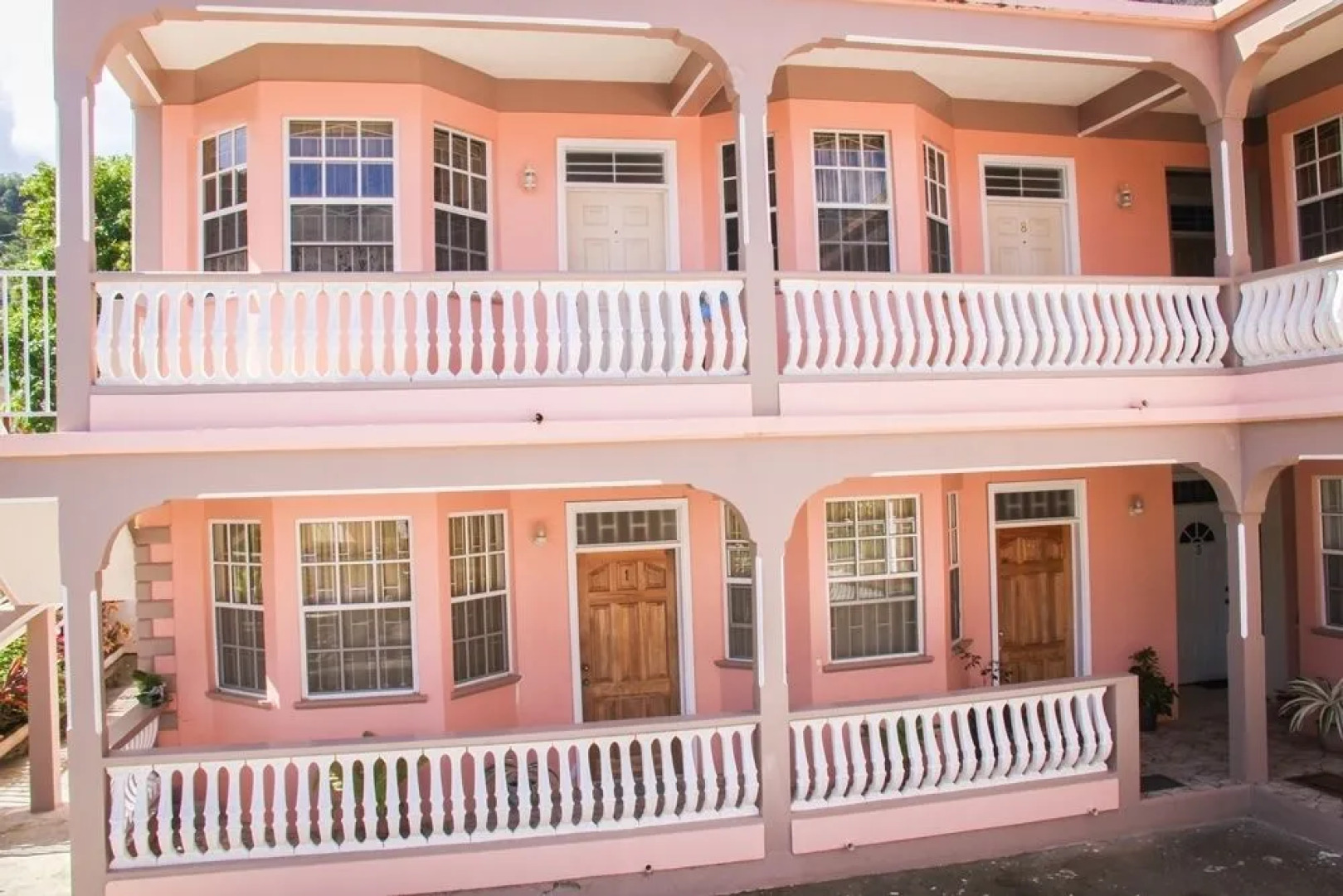 Iso's Bed & Breakfast