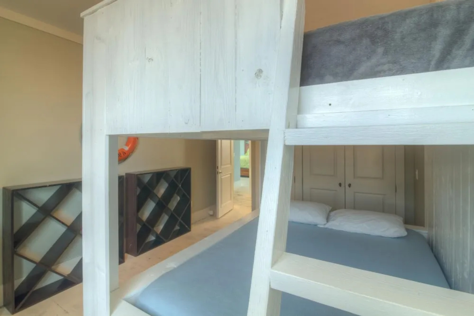 Making Waves - New Low Rates For August 10 - September 3rd!!!