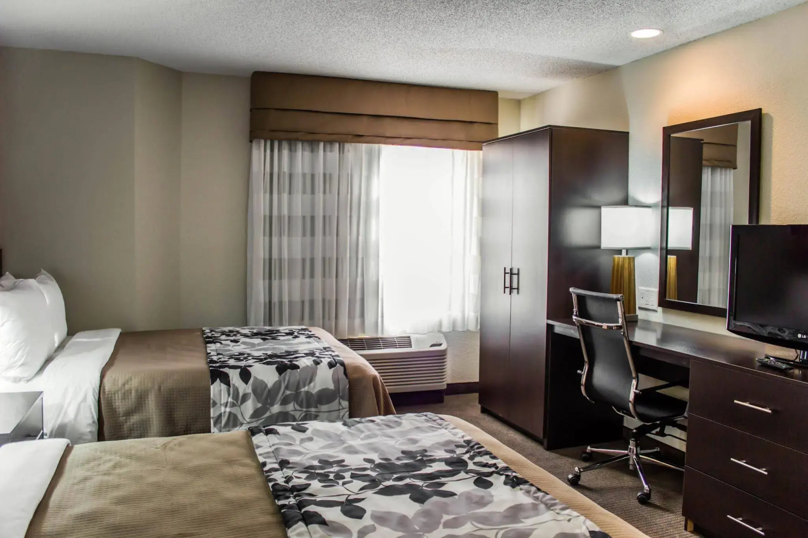 Sleep Inn & Suites Spring Lake - Fayetteville near Fort Bragg