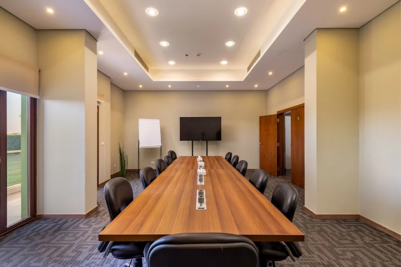 Dhara Residence E2 Lodge Hotel