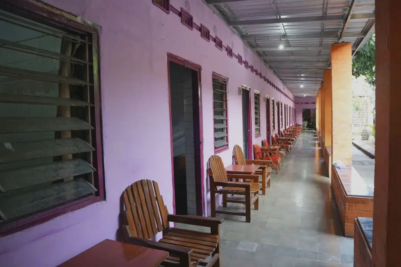 OYO Life 1972 Aman Family Inn Syariah