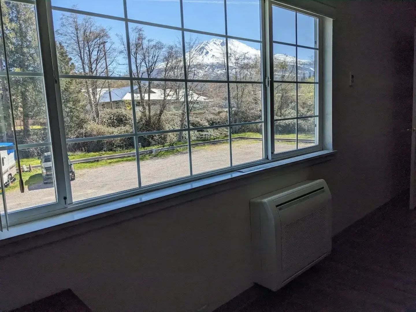 Hi-Lo Motel, Cafe and RV Park Mount Shasta Area