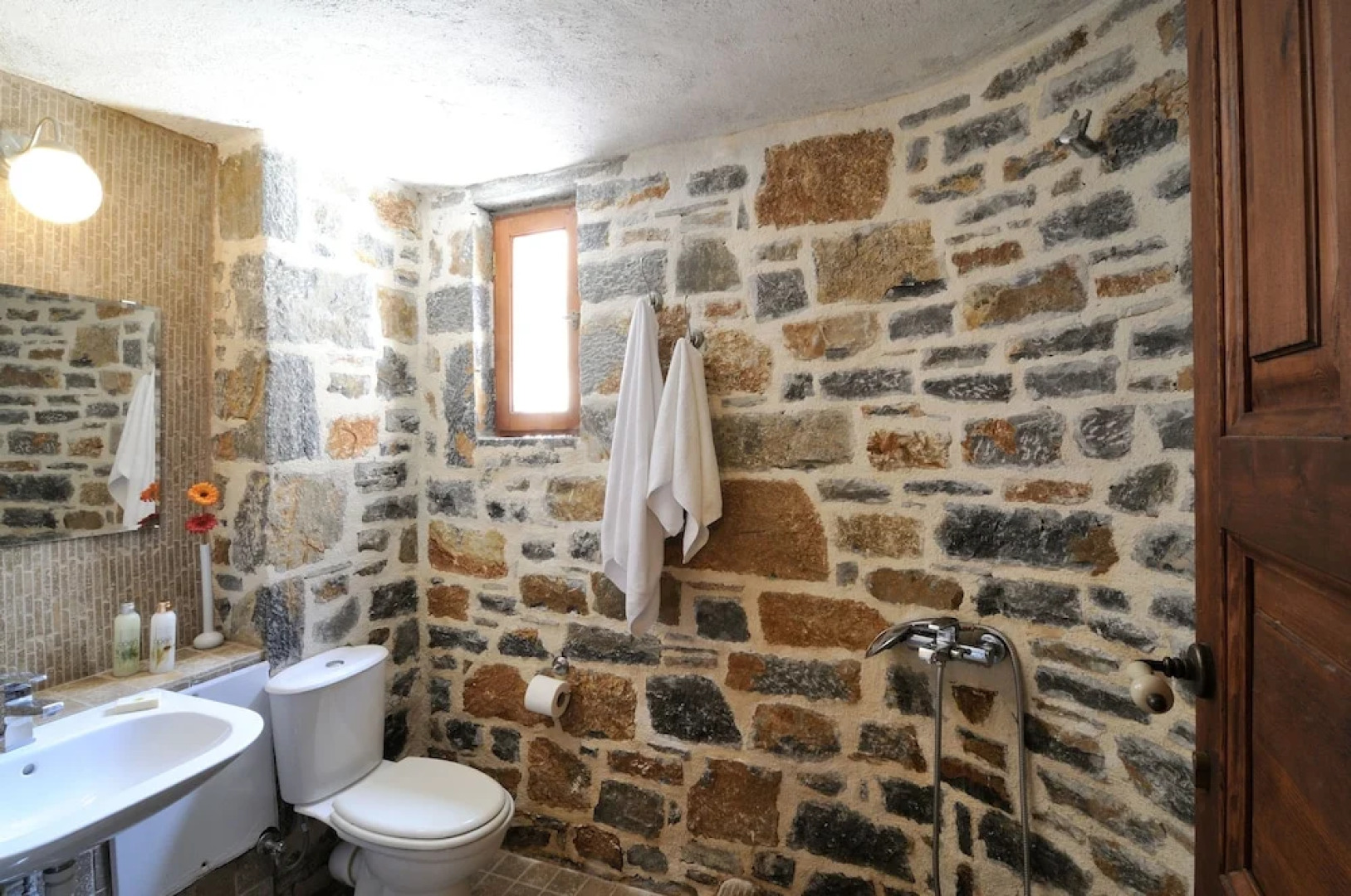 Elounda Traditional Art Suites