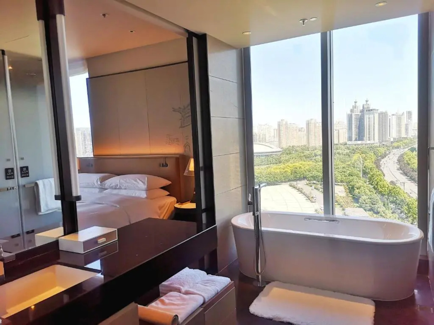 Courtyard by Marriott Luoyang