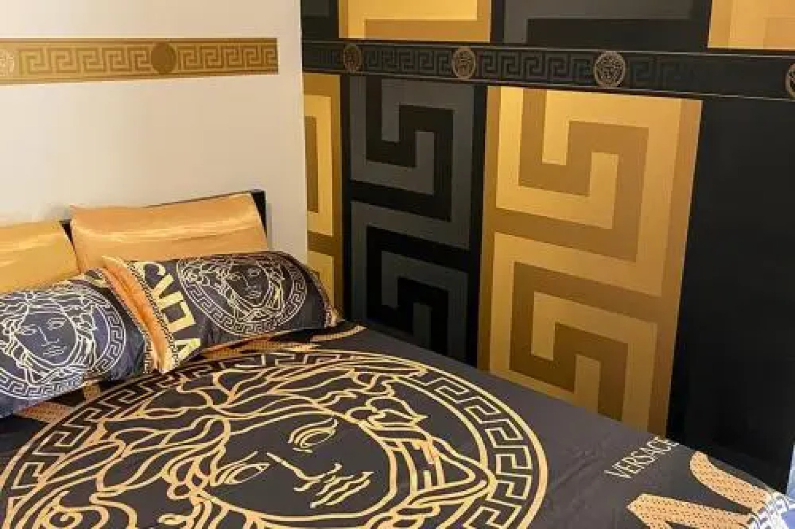 Studio residence near 5* hotel