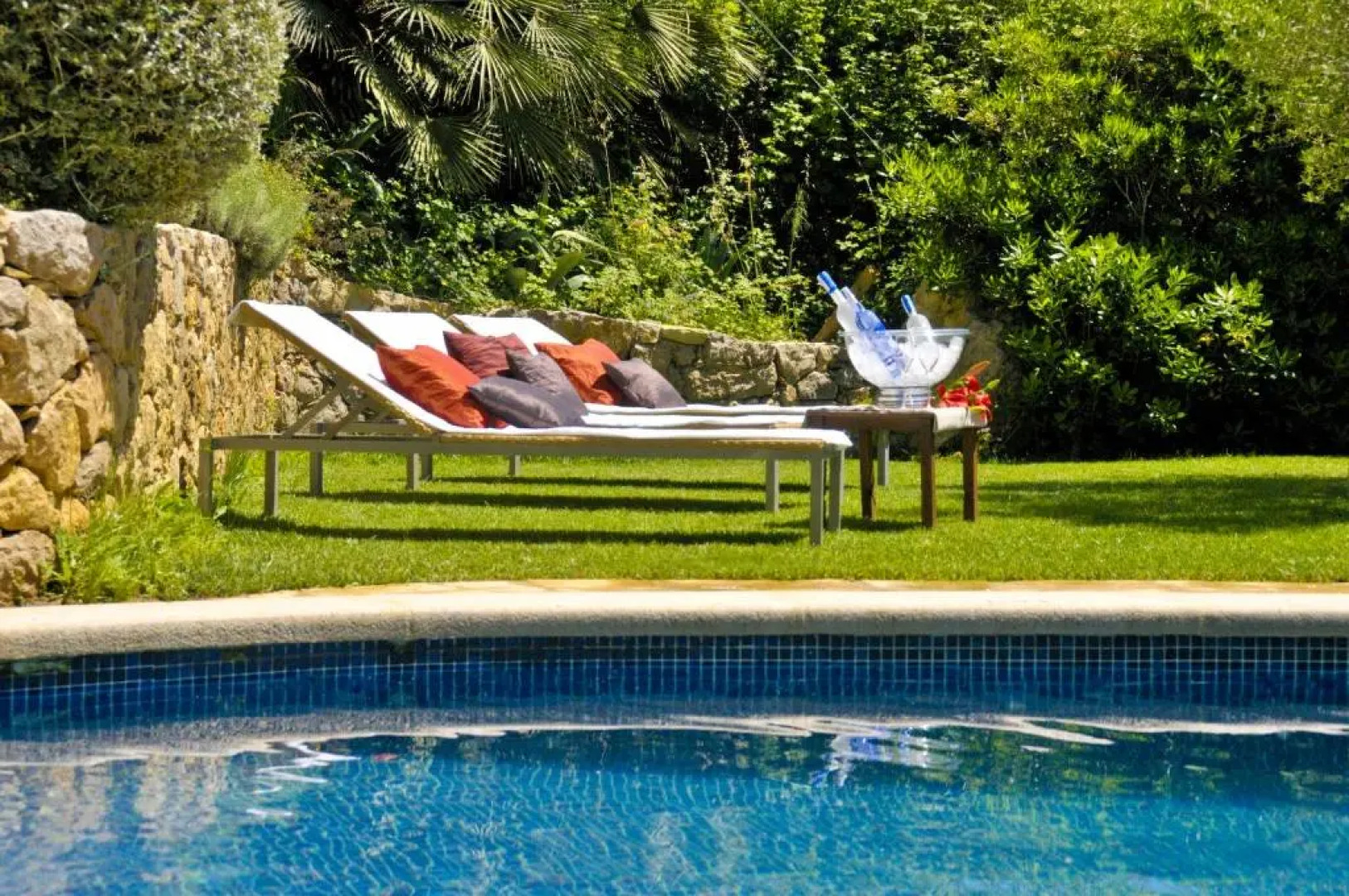 Masía Cal Simó Reservas de 1 a 4 burbujas de 6 pers de convivencia y extensivas