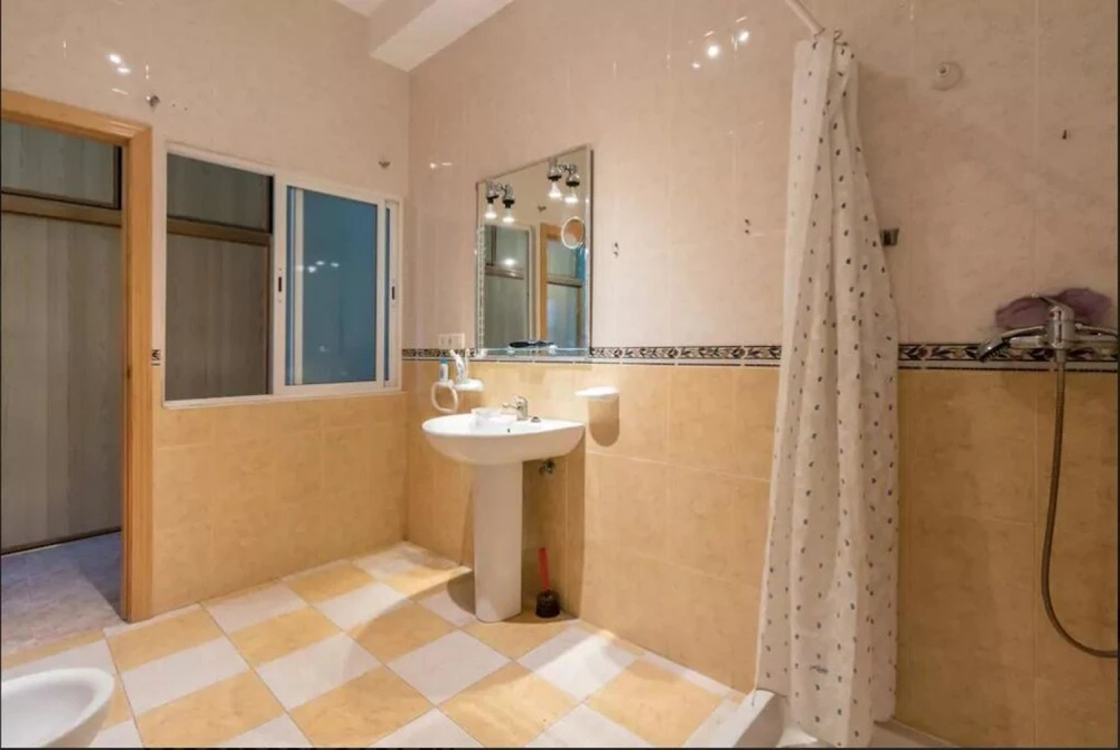 House With 3 Bedrooms in Fuente Vaqueros, With Wonderful Mountain View