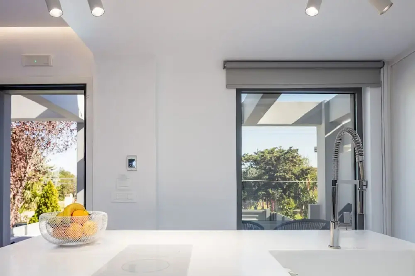 Akonizia Luxury House - With Private Swimming Pool