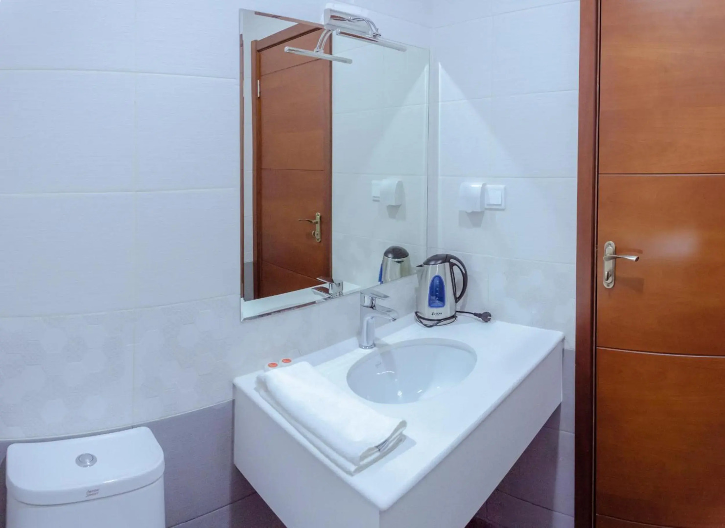 Dormitory Hualing Tbilisi Hotel