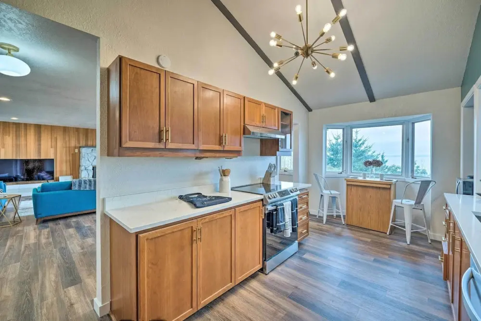 Lovely Coupeville Home w/ Puget Sound Views!