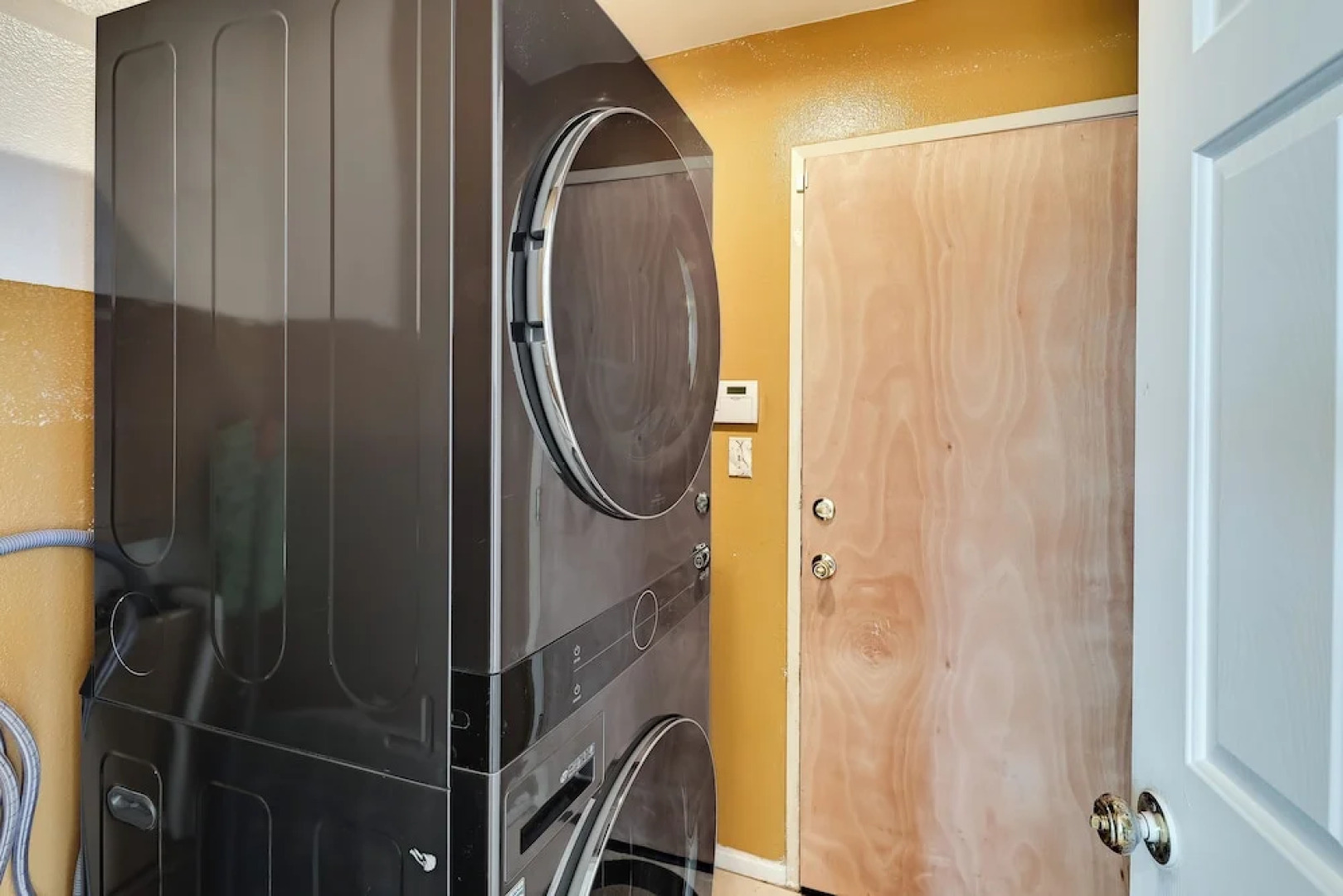 Lake Elsinore Vacation Rental ~ 4 Mi to the Lake!