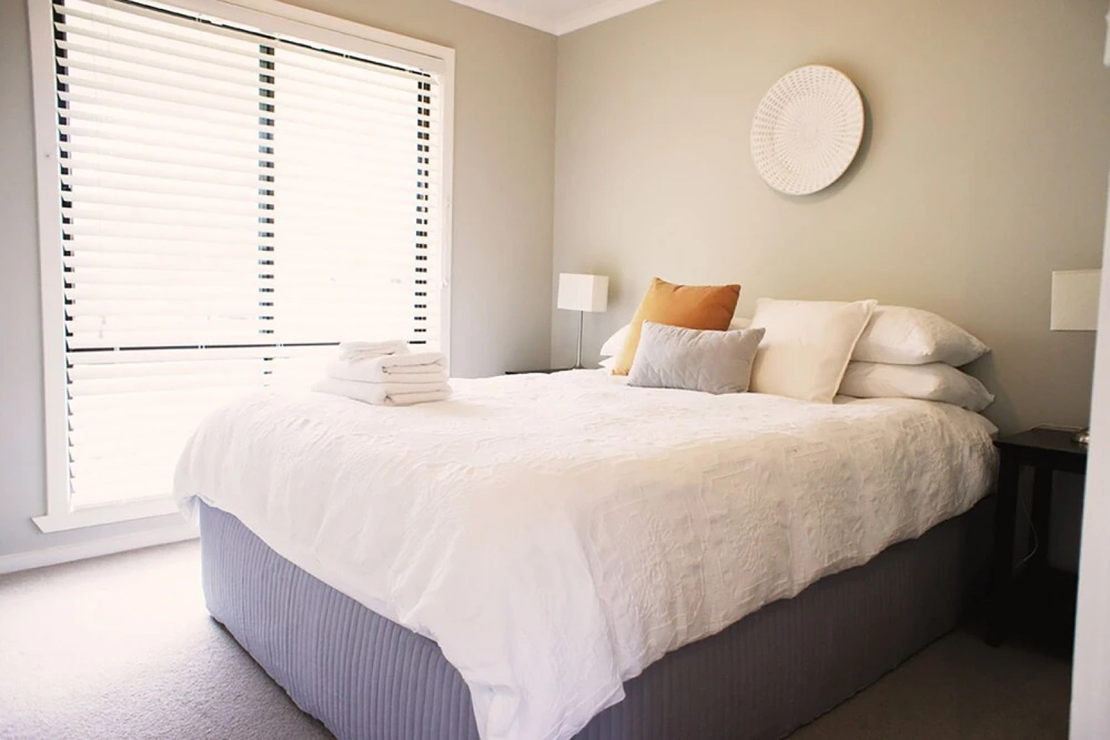 Charlottes Honor - River & Golf Cottage