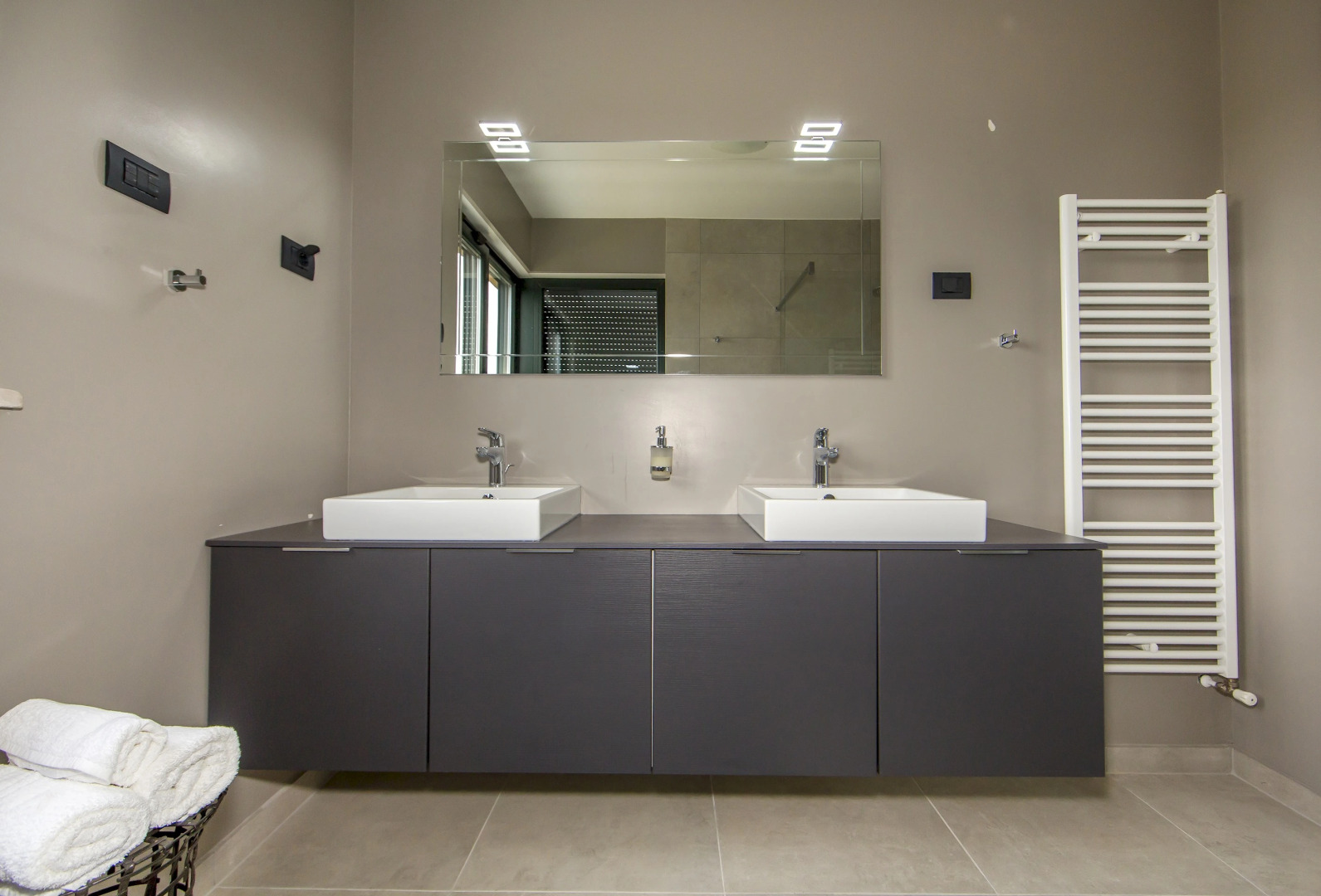 Spacious Villa with Private Pool and Jacuzzi in Porec