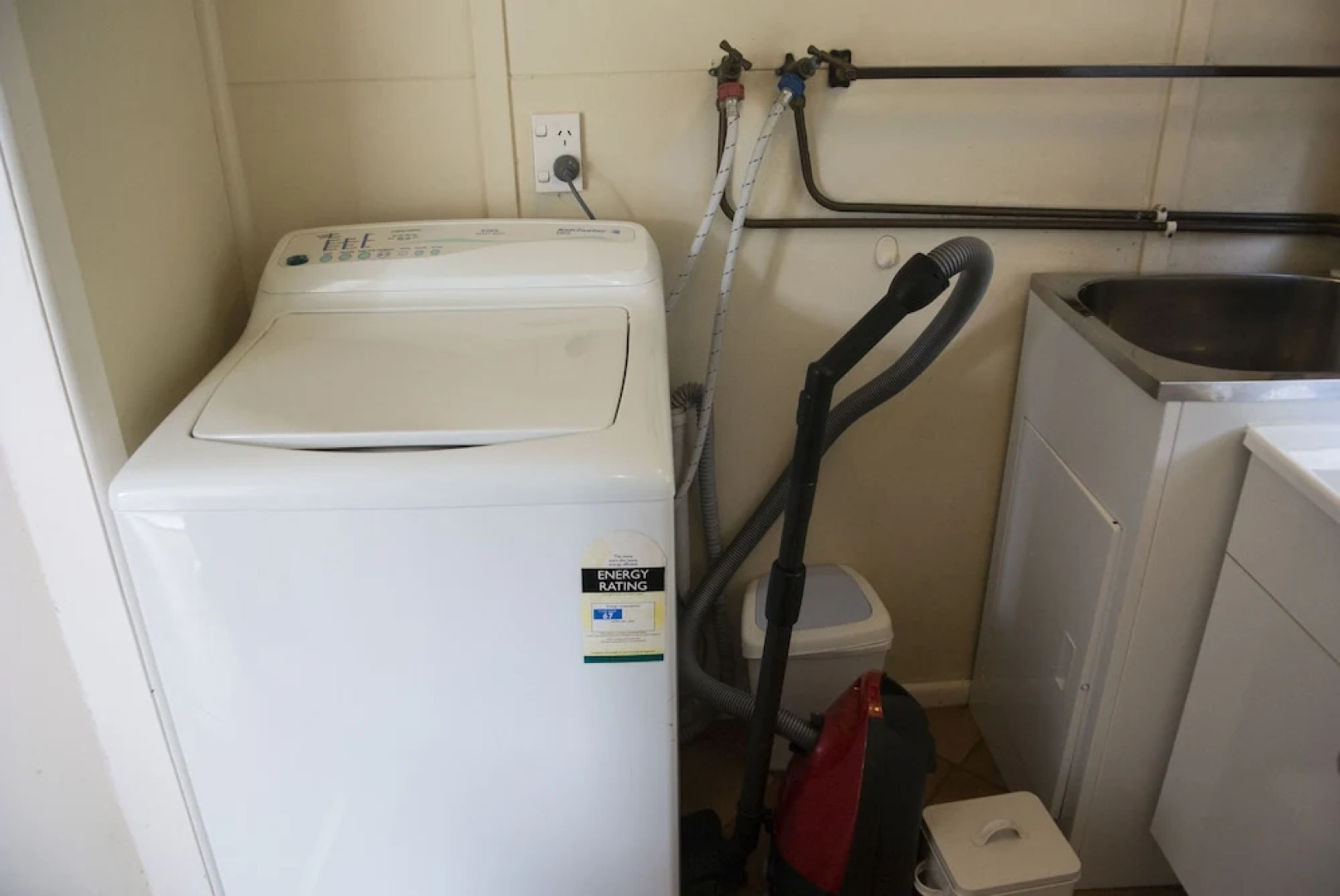 Lake Rotoma Kiwi Bach