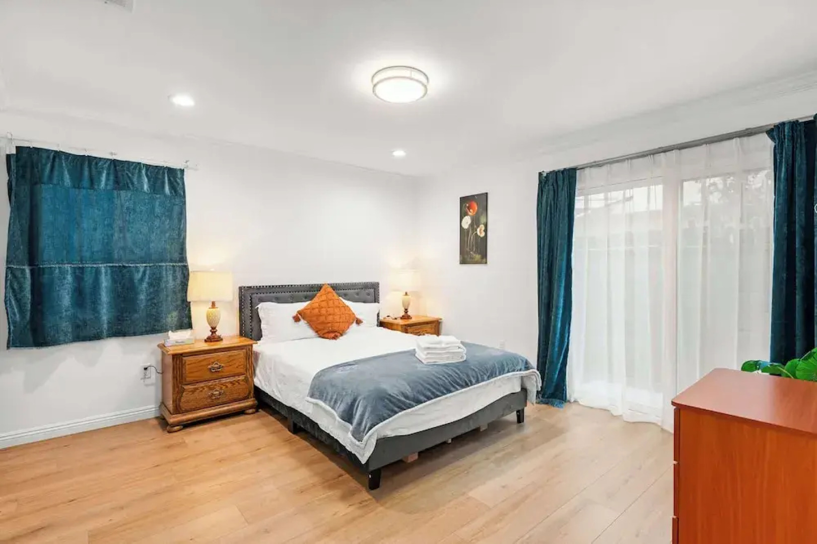 Comfy Retreat With Yard & Cozy Interiors