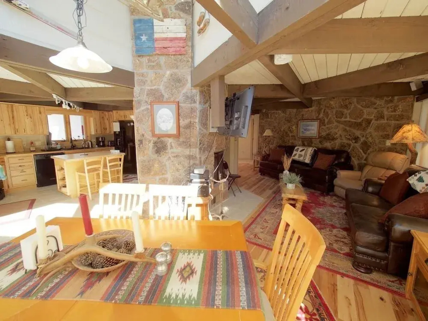 Cliffside House - 3 Bedroom Near Mt Princeton Hot Springs Home