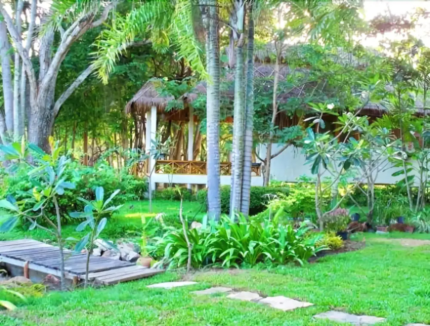 Golden Lake View Boutique Resort