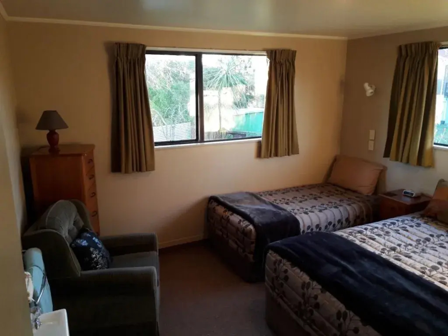 Serenity Motel