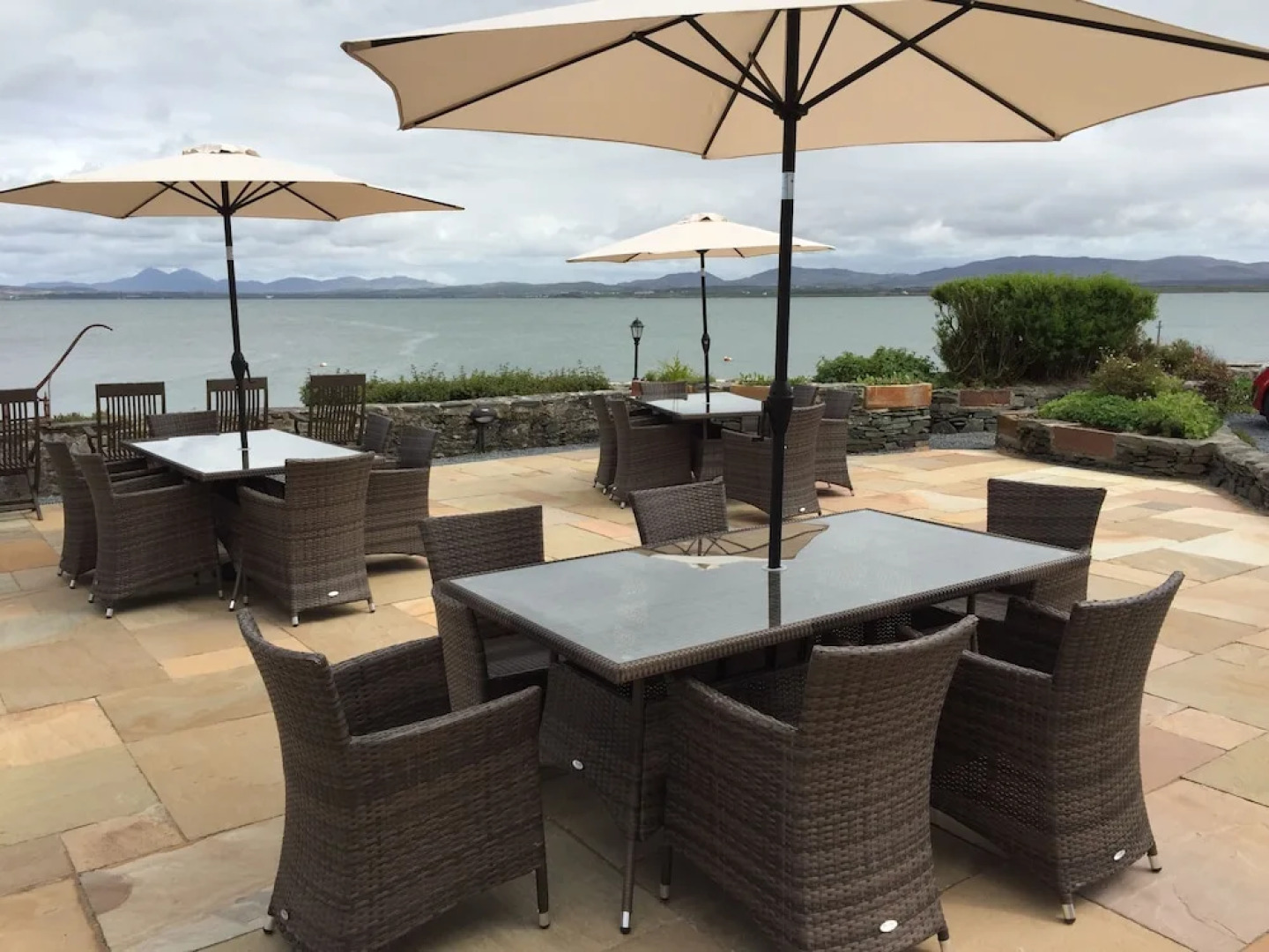 Port Charlotte Hotel