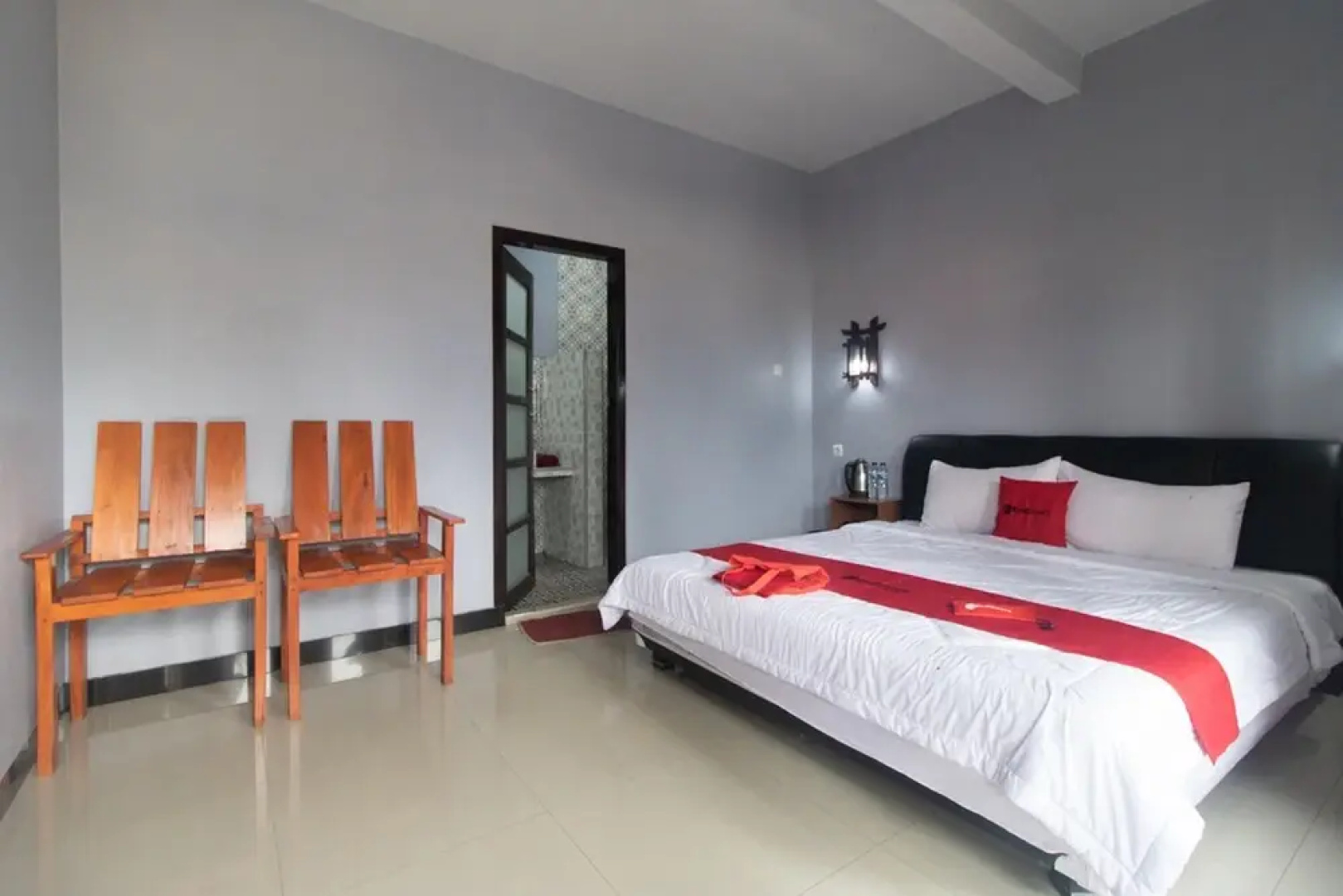 RedDoorz @ Bromo