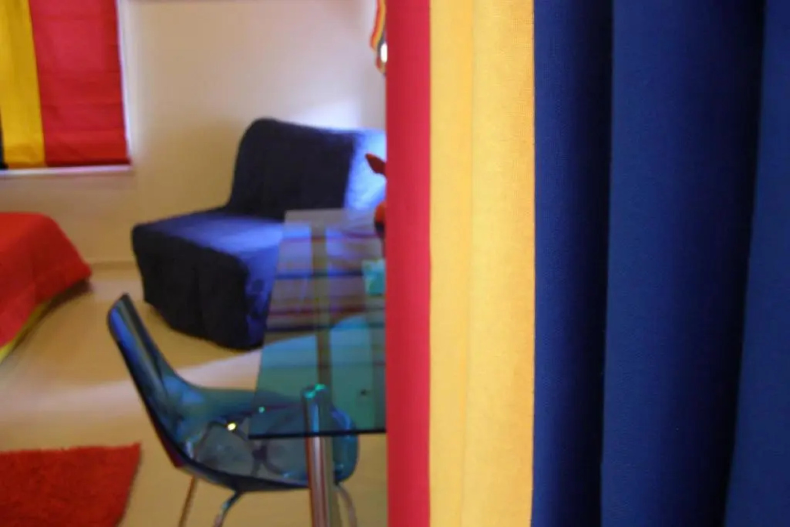 Room in a neoclassical house - ladybug