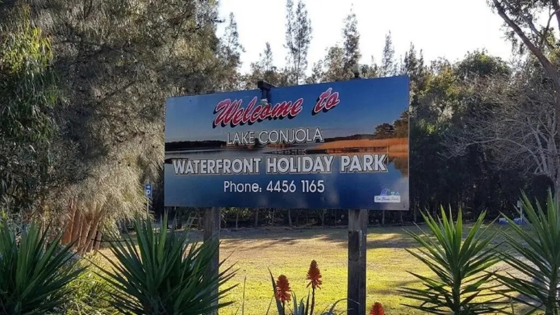 Lake Conjola Waterfront Holiday Park