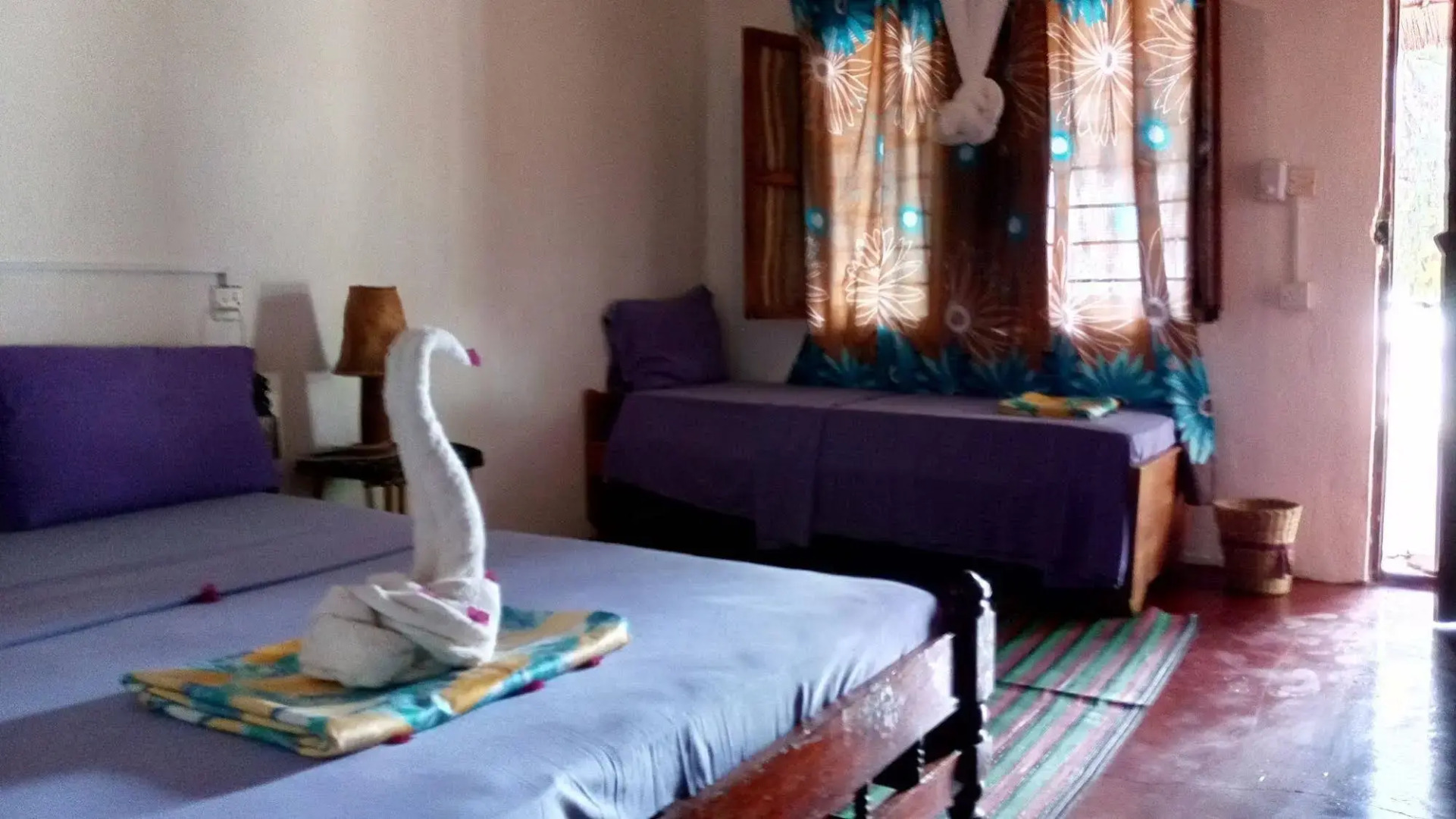 Twisted Palms Lodge & Restaurant