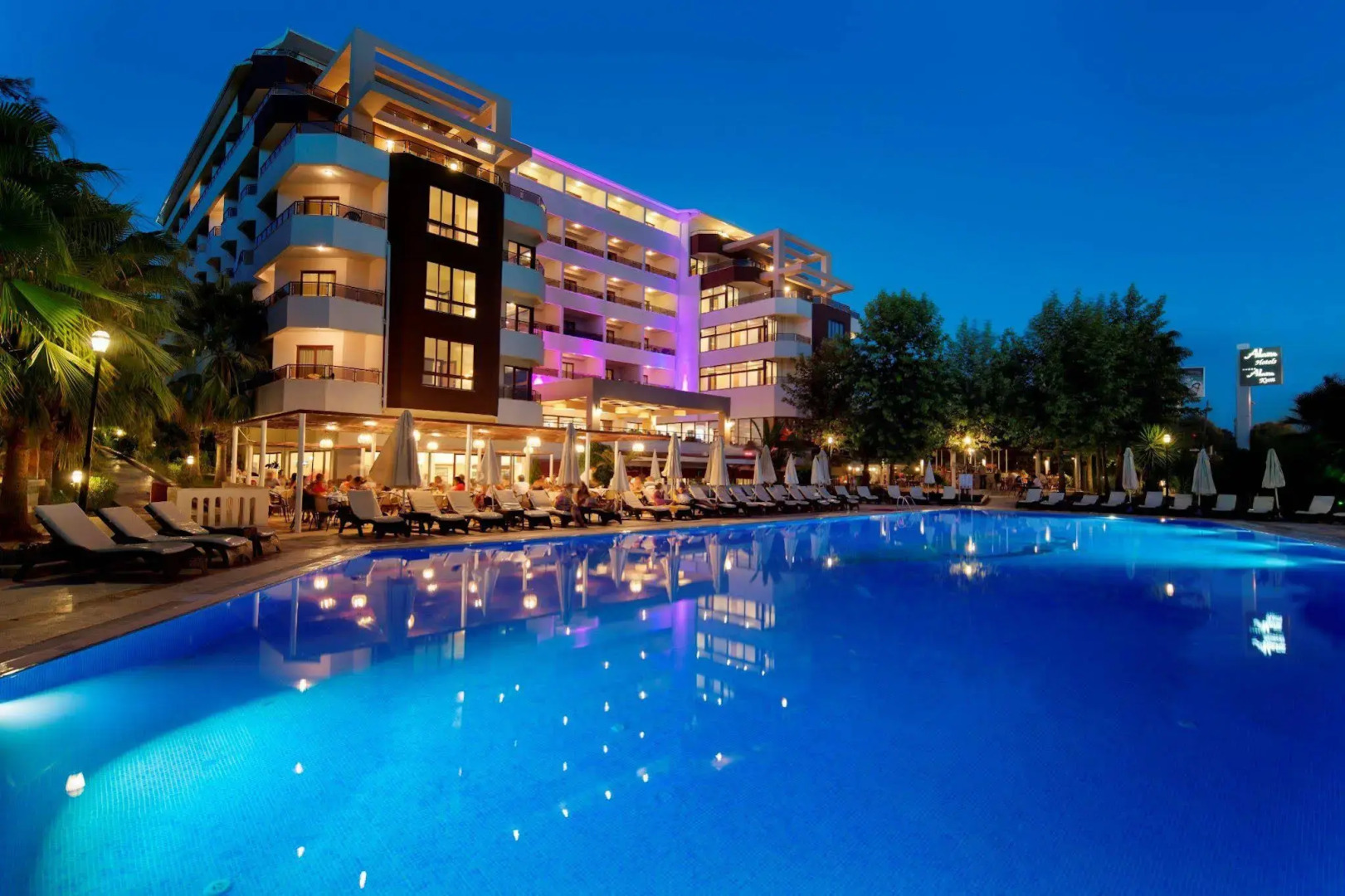 Miarosa İncekum Beach Hotel