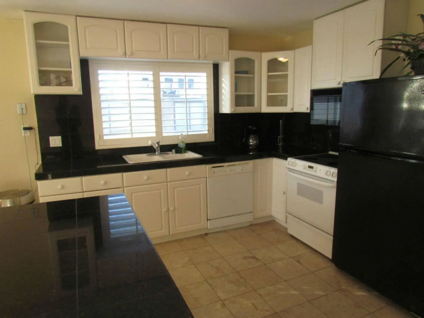 3 Bedroom Duplex with Ocean View