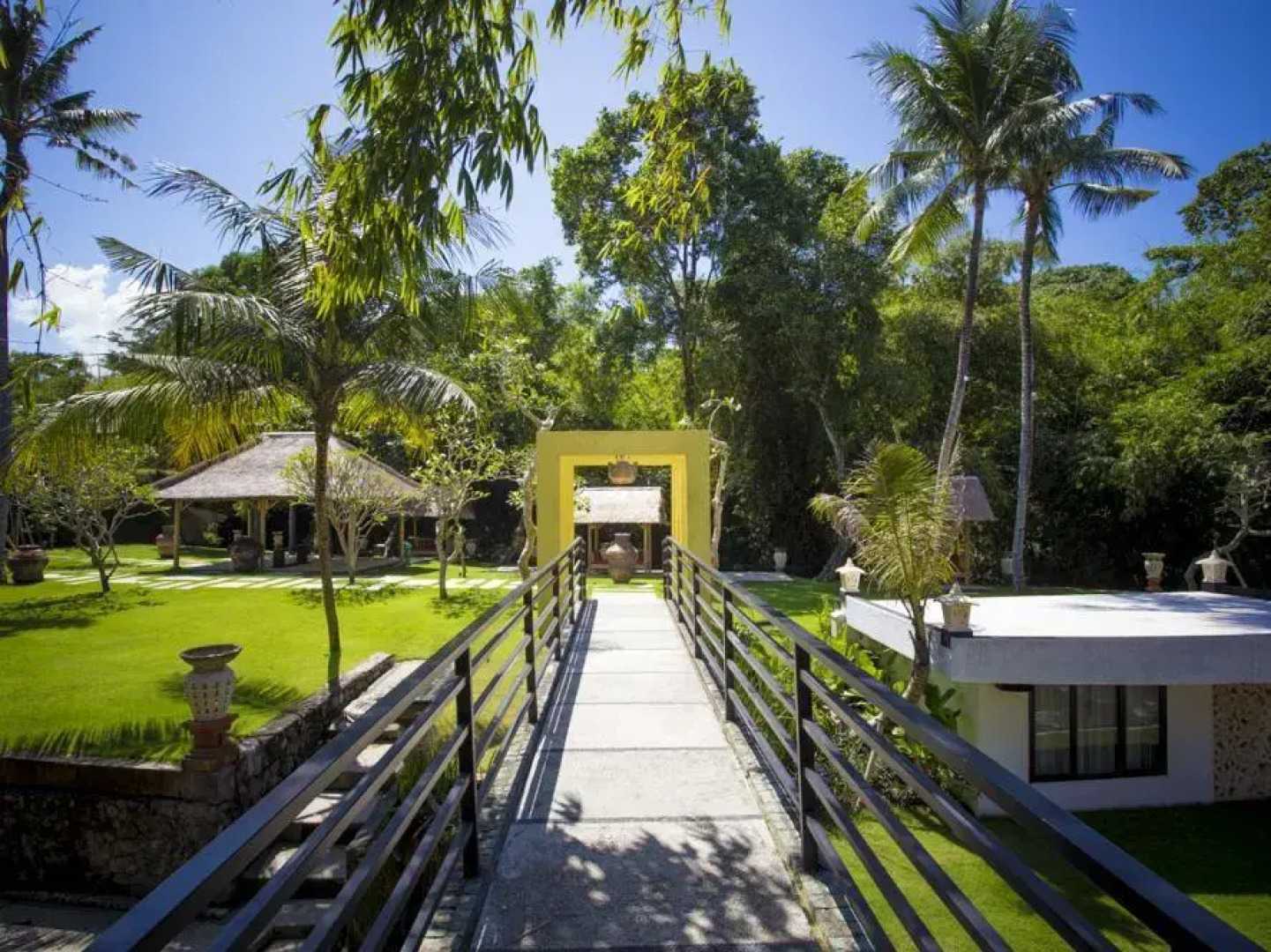 Soleya Suites & Villas