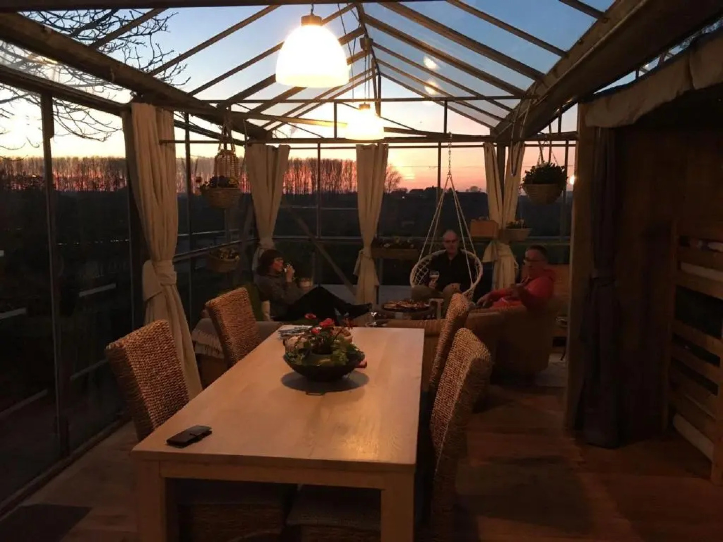 Glamping De Kas Inn