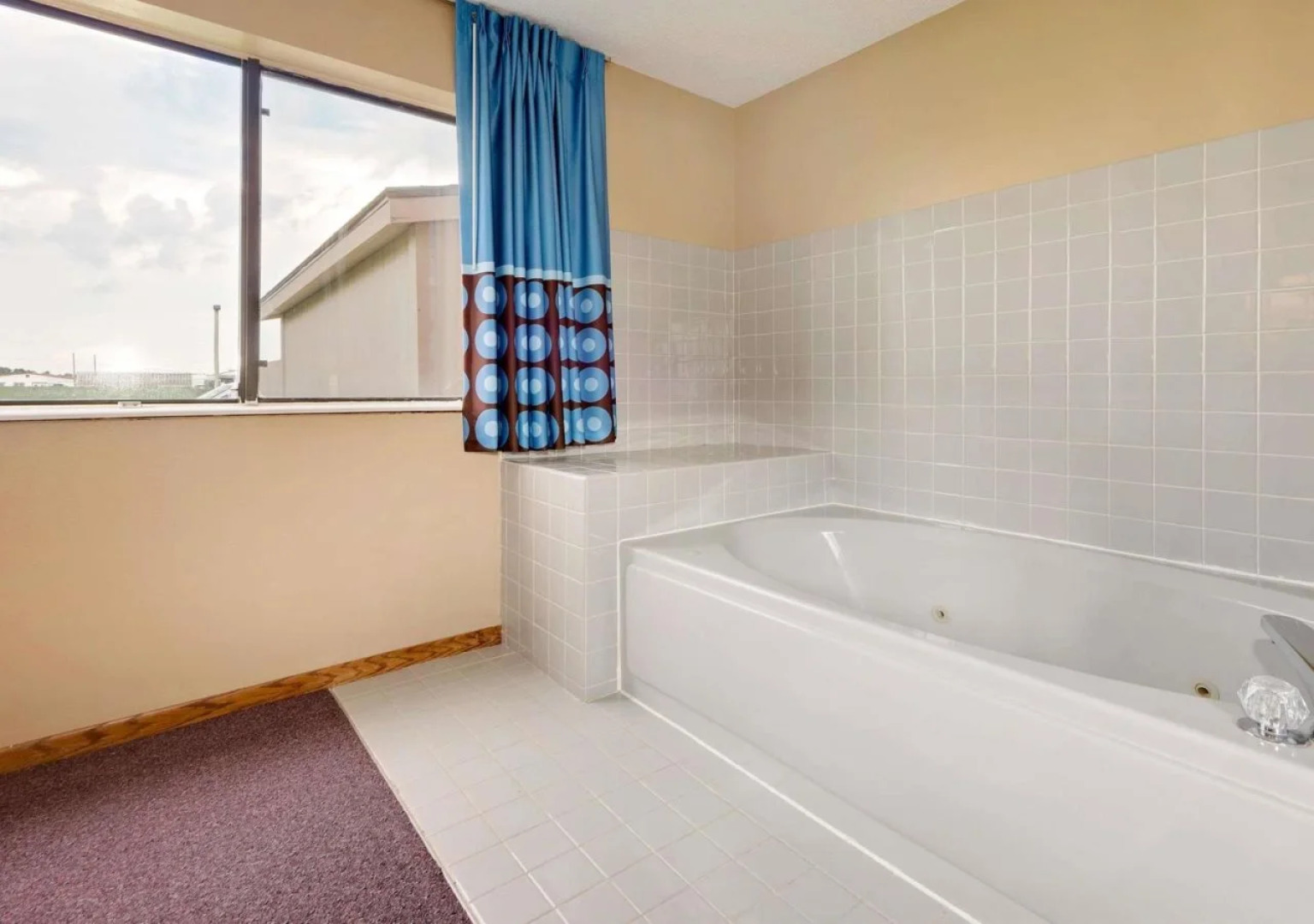 Hotel Pommier Chariton