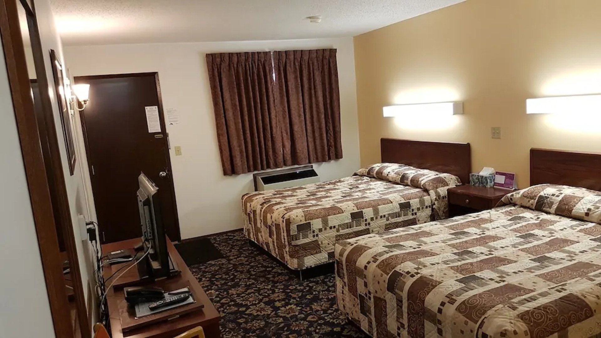 Golden West Motor Inn