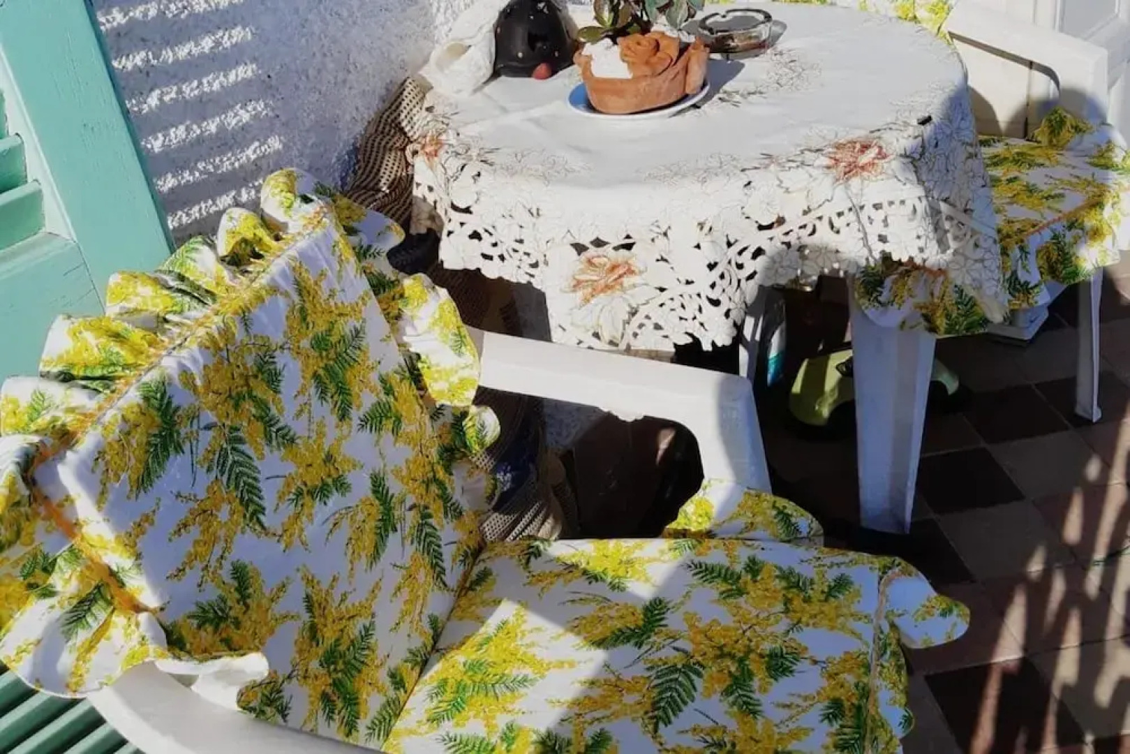 Apartment - Sleeps 2, Balcony & Parking