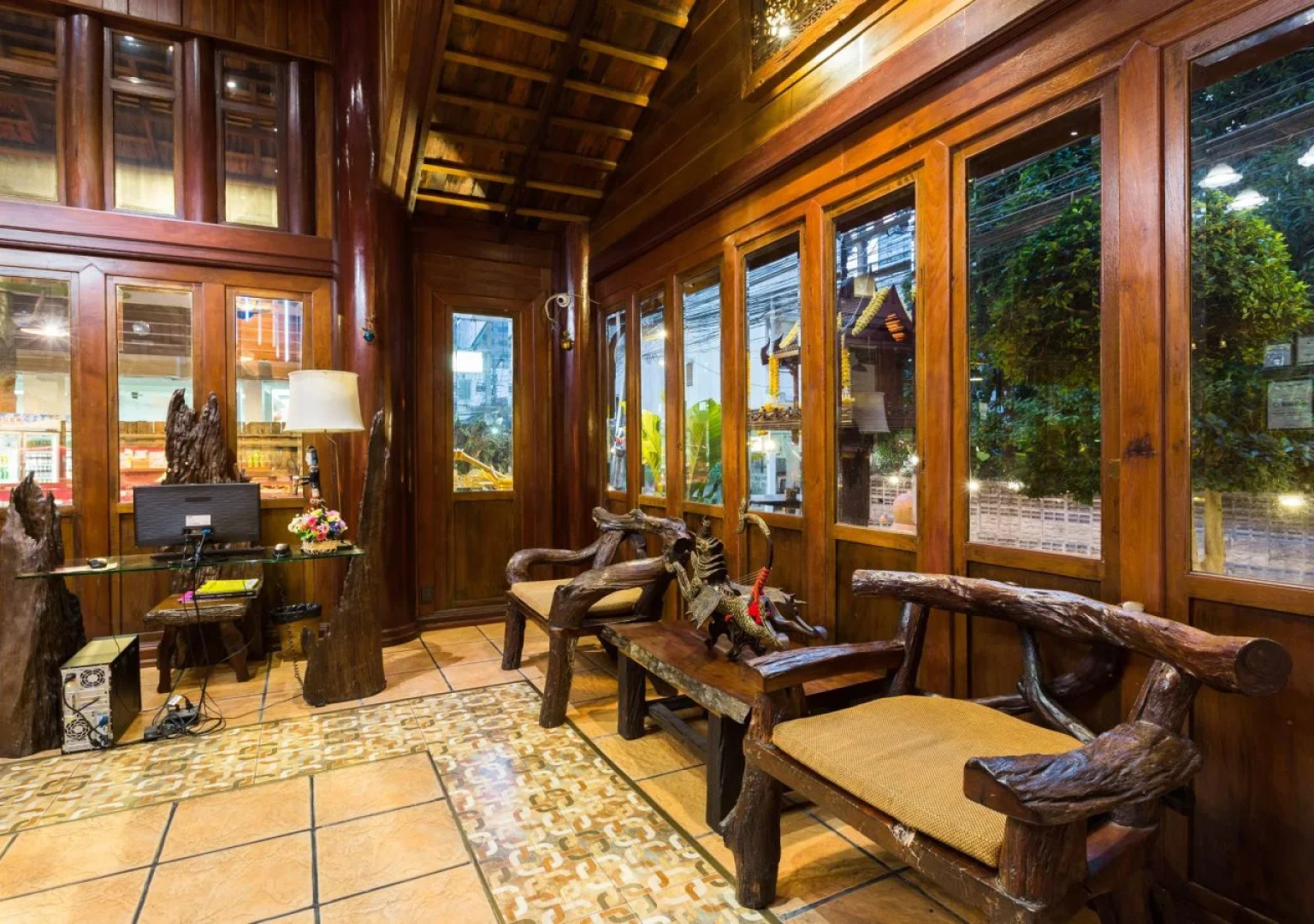 True Siam Phayathai Hotel