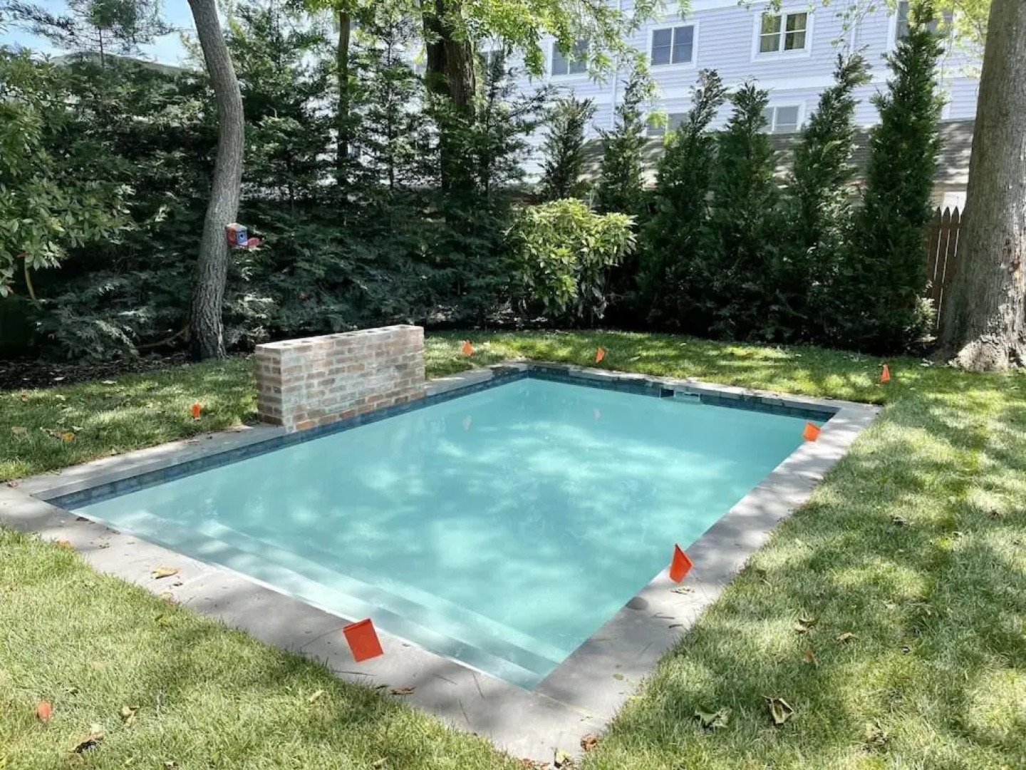 Victorian Manor with heated Saltwater Pool on Jackson Street 300ft To Beach Sleeps 18