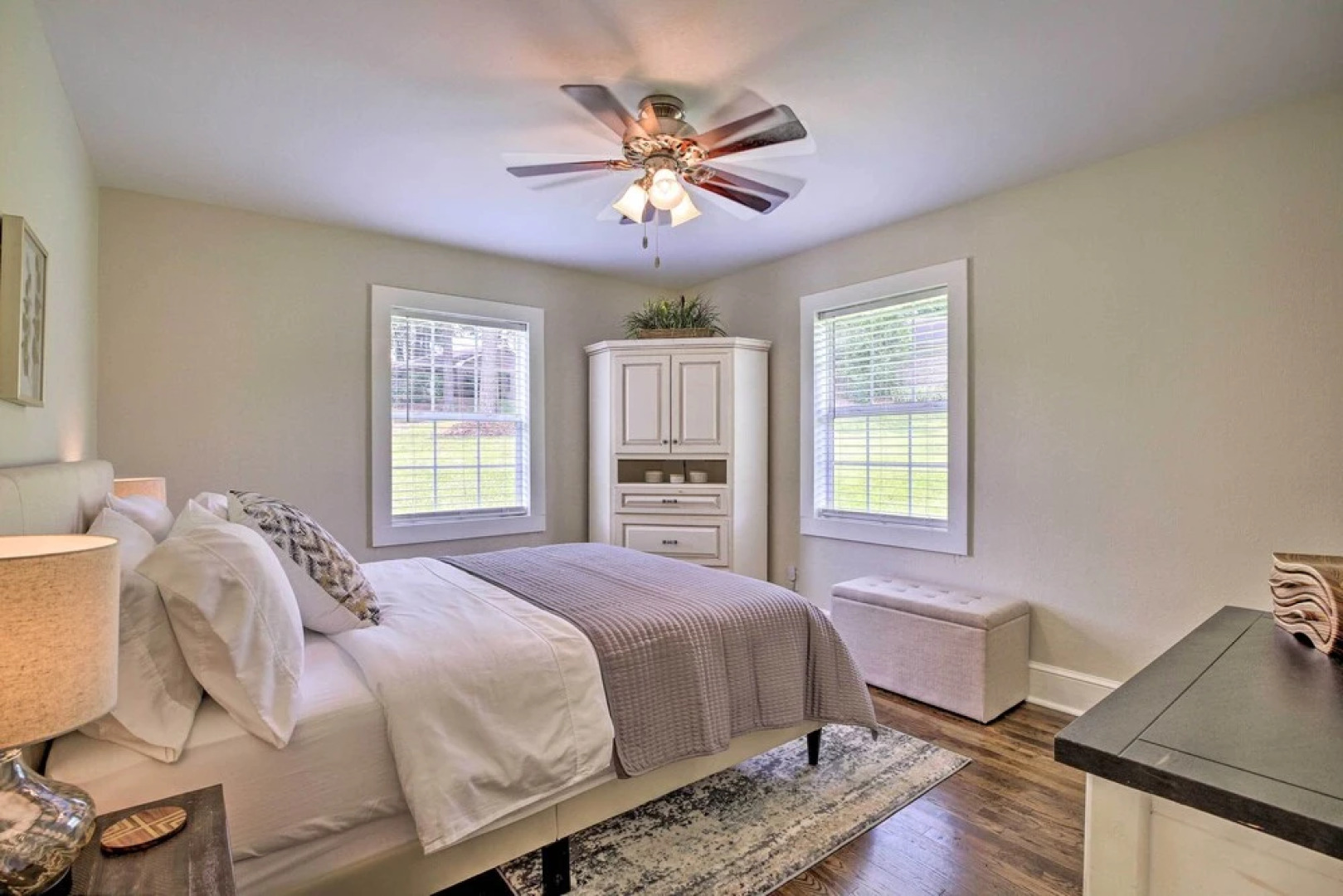 Idyllic Getaway w/ Deck ~ 4 Mi to Dtwn Athens