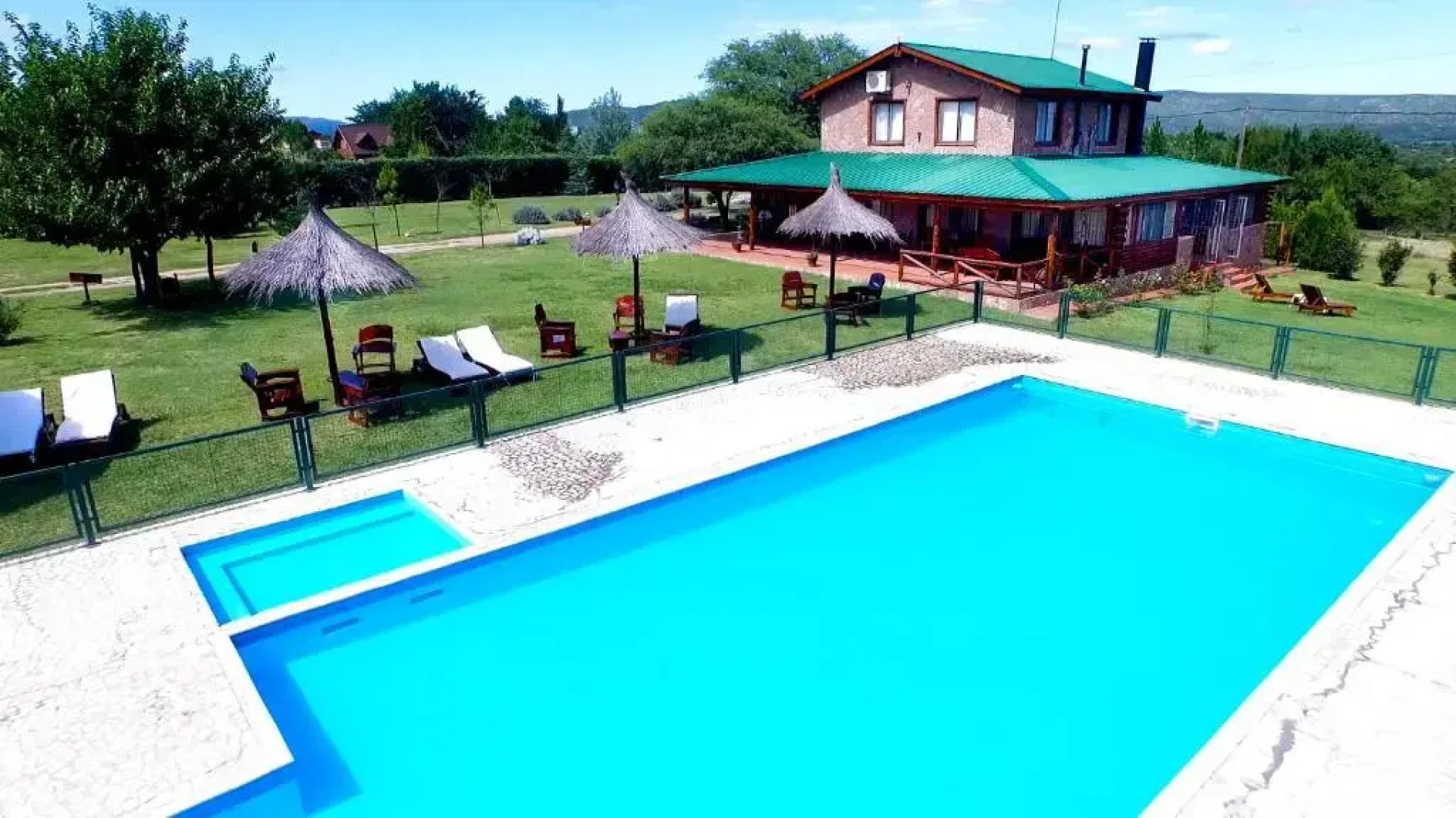 Las Cortaderas Cabanas De Tronco