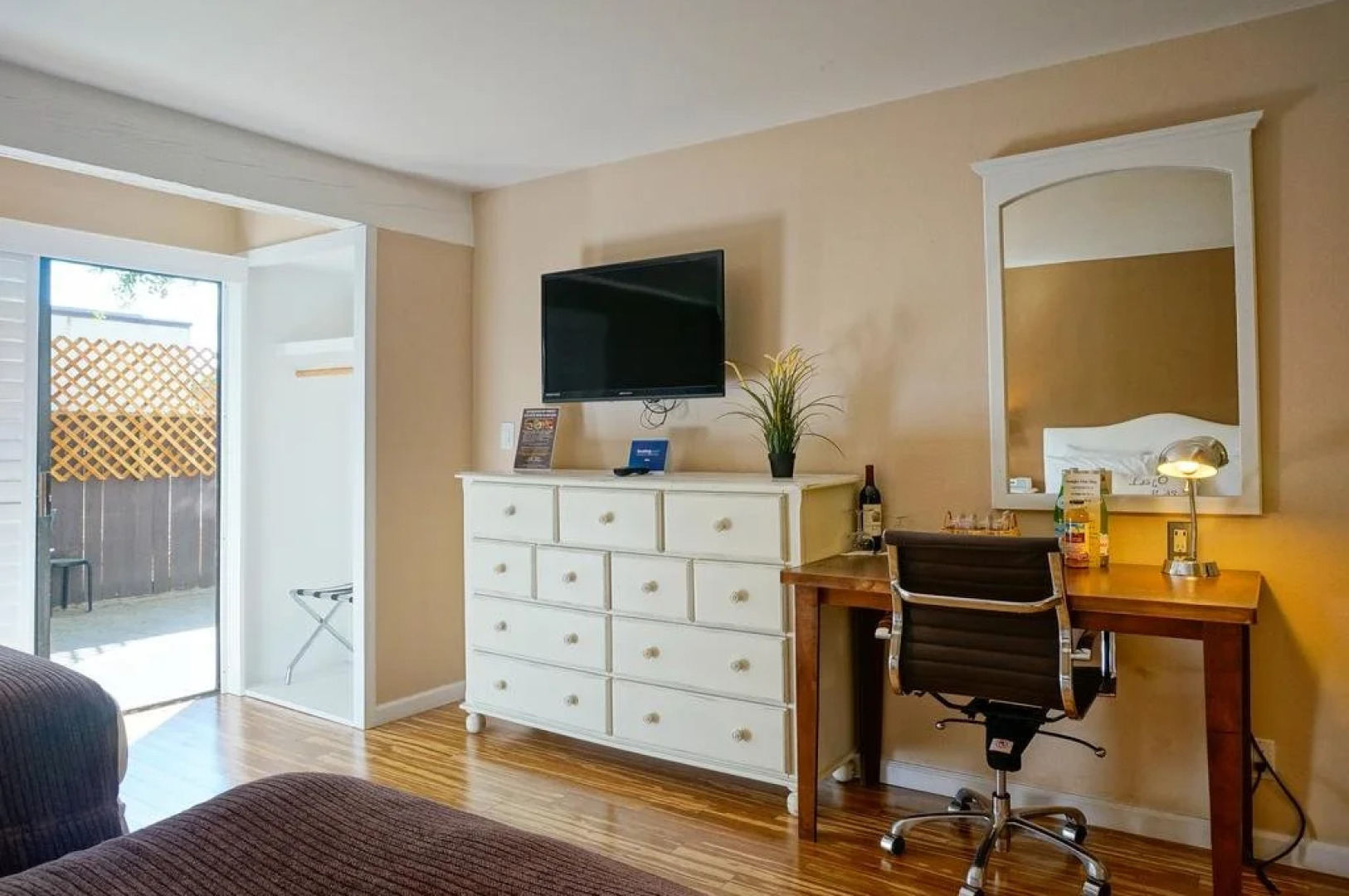 Hummingbird Inn of Ojai