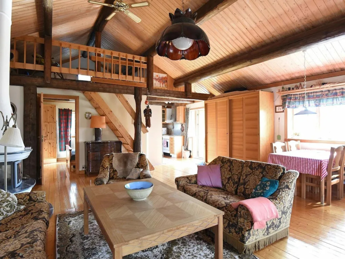 9 Person Holiday Home in Brålanda