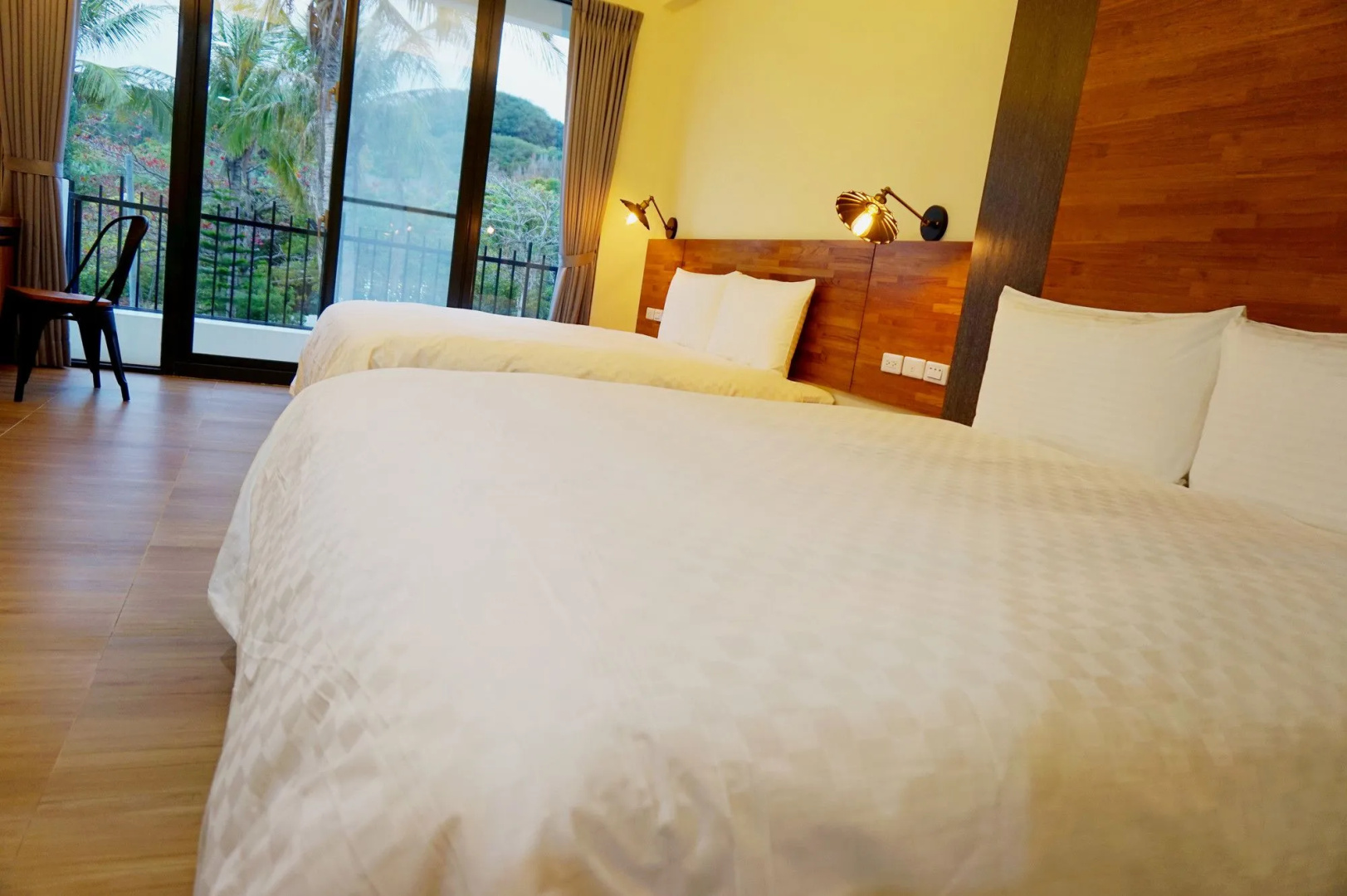 Rich Sunshine Inn