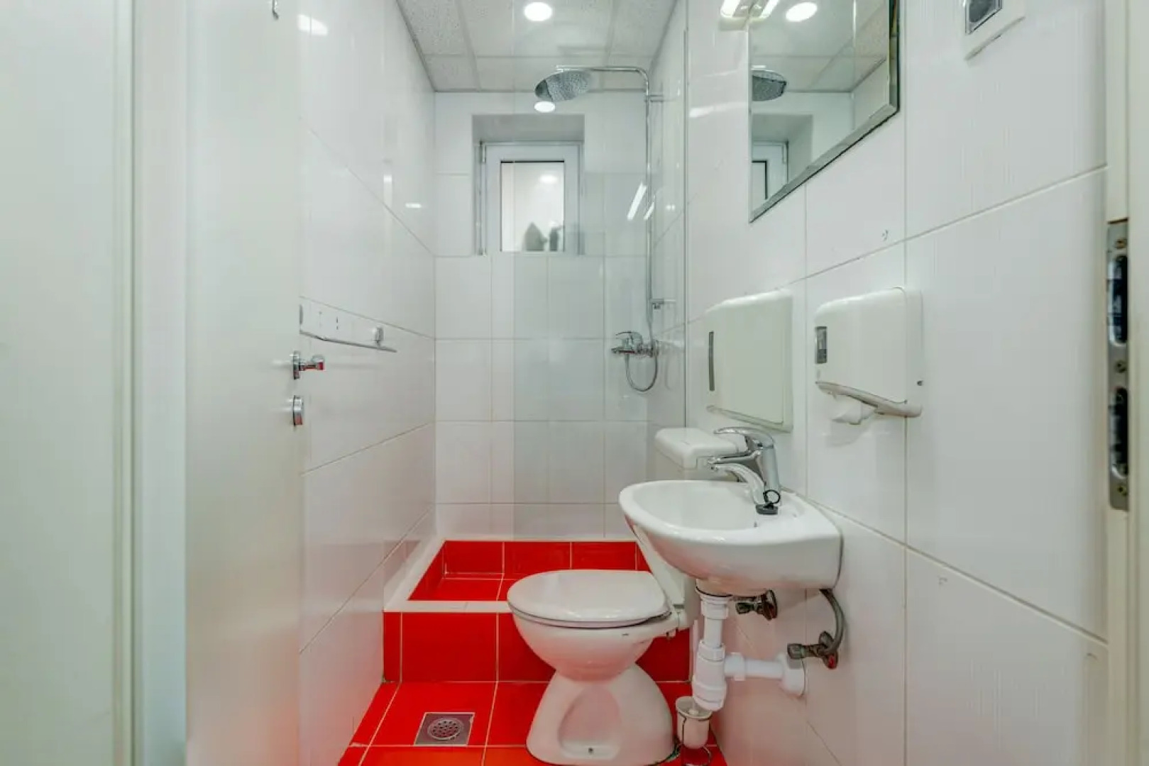 Hostel Colors of Adriatic - Youth Only