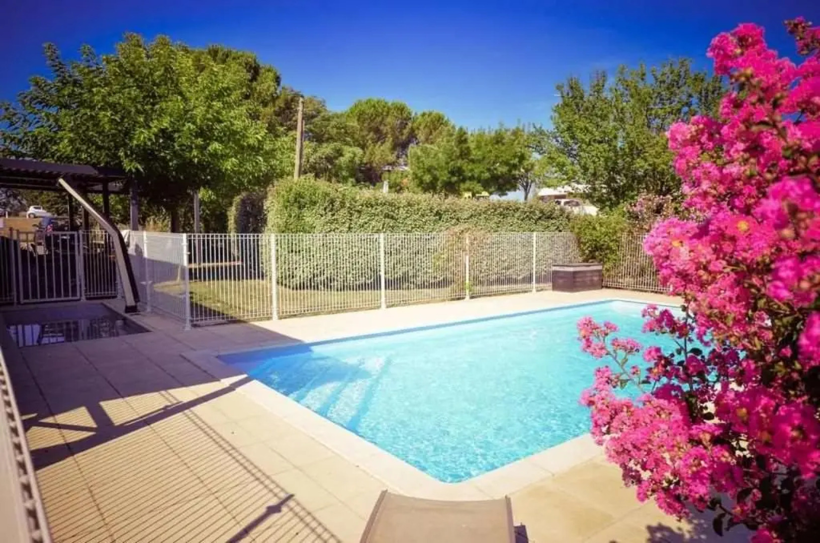 Brit Hotel Confort Manosque Cadarache