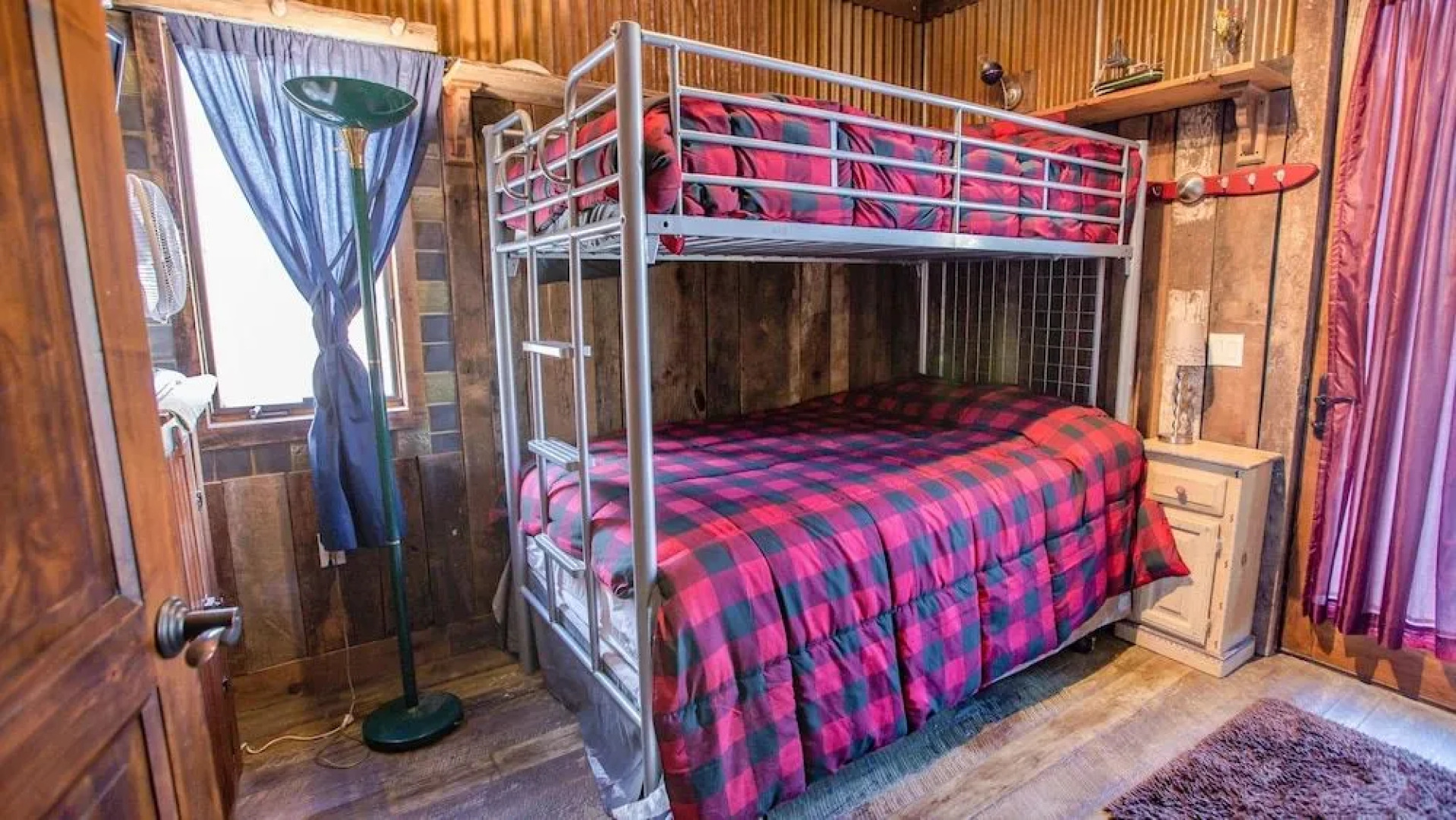 Downtown Grand Lake - 316 Grand Ave 2 Bedroom Home by RedAwning